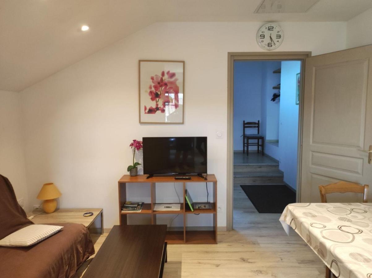 Appartement Gaston Vireux-Wallerand ภายนอก รูปภาพ