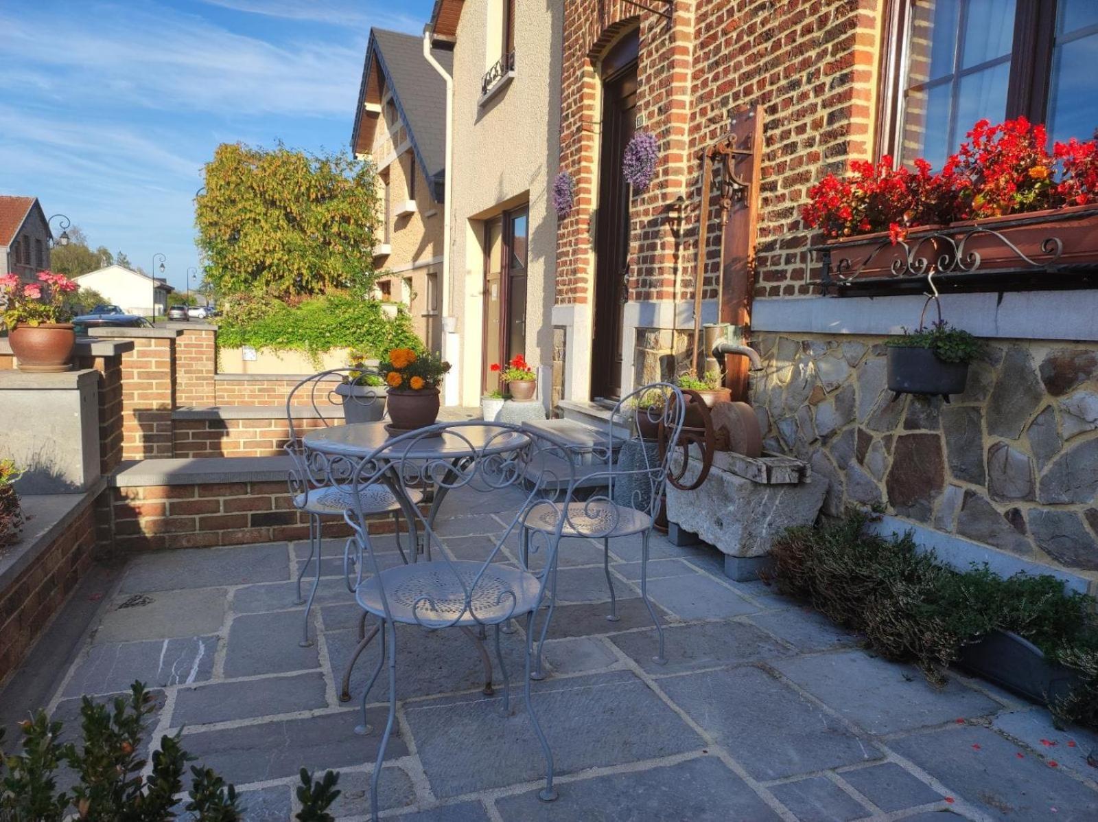 Appartement Gaston Vireux-Wallerand ภายนอก รูปภาพ