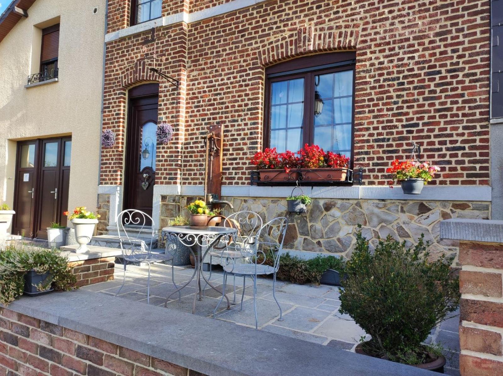 Appartement Gaston Vireux-Wallerand ภายนอก รูปภาพ